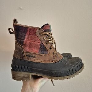 Kamik Womens Winter Boots Size 8 Leather And Wool Plaid